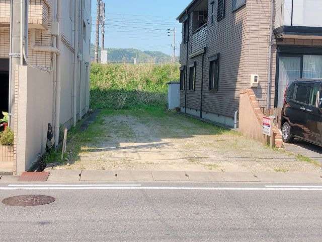 幸田町菱池(月極駐車場)1台空きでます。